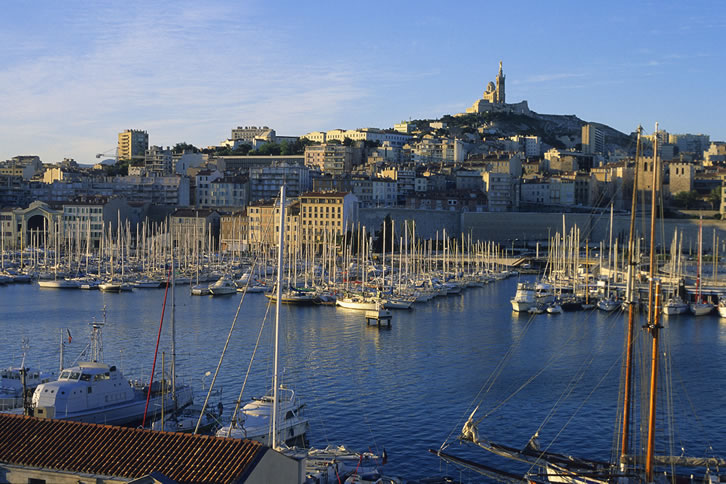 How Cruise Contributes to Marseille